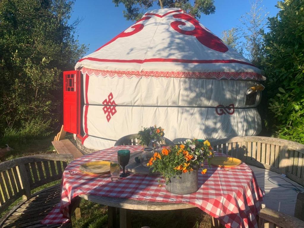 Traditional Yurt @ Longleat Warminster Dış mekan fotoğraf